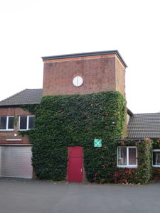 Uhrenturm auf dem Kalde Gelände